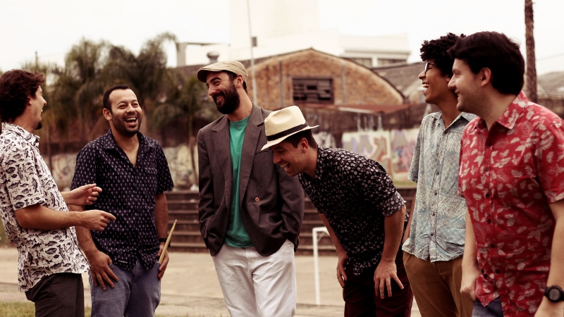 Banda Calote lança EP no Som no Salão