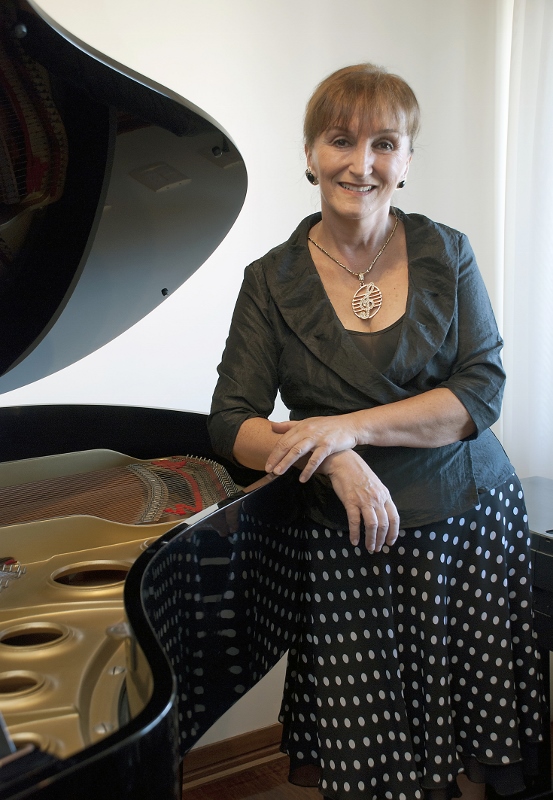 Música Clássica com  Orquestra de Câmara da Ulbra e Olinda Allessandrini