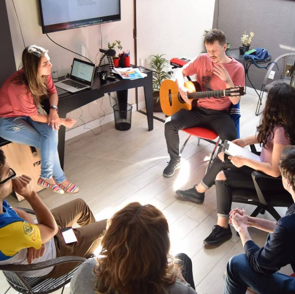 ARTESANIA DO SOM: Espaço de aprimoramento artístico