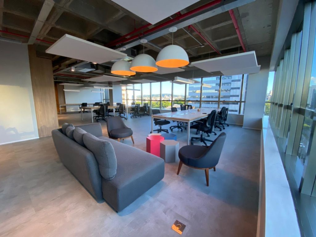 CLUB 4CINCO: plataforma com experiência prática de gestão para pequenas empresas