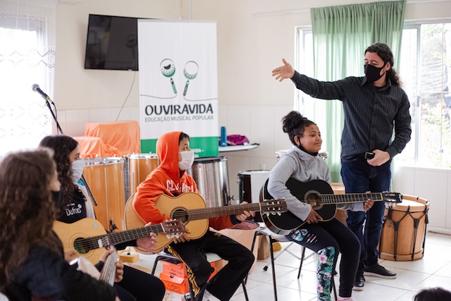 Ouviravida homenageia Gilberto Gil em espetáculo musical