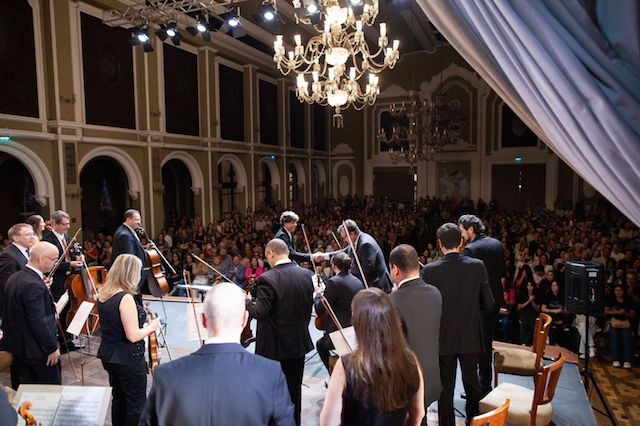 Cortina lírica com finalistas do Concurso Zola Amaro