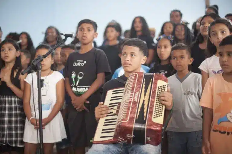 Ouviravida amplia atuação e realiza concerto de inverno